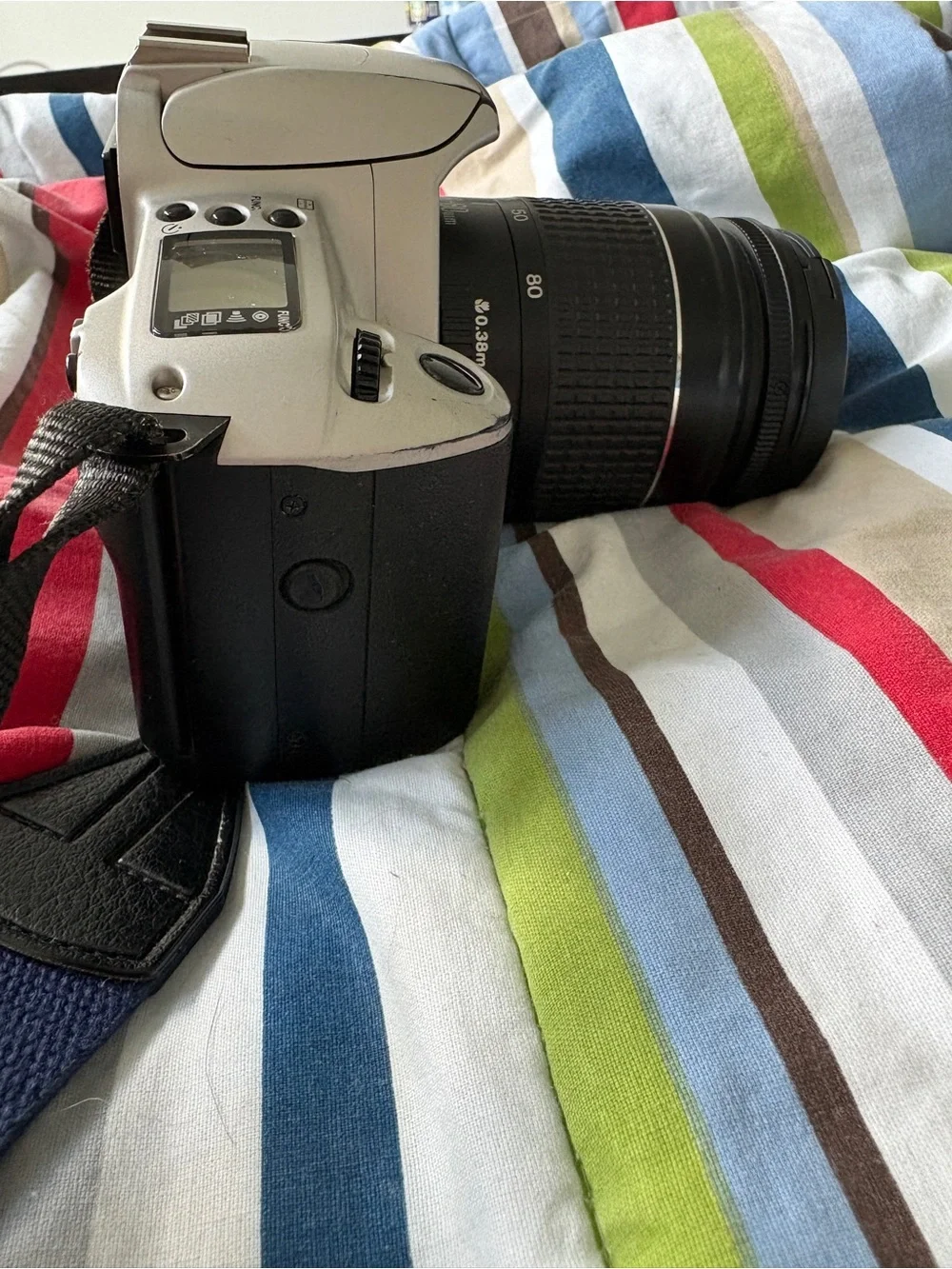 Canon EOS Rebel 2000
